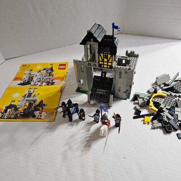 LEGO 6074 Castle Black Falcon's Fortress Soldiers Horses Weapons & Instruction - Picture 1 of 15